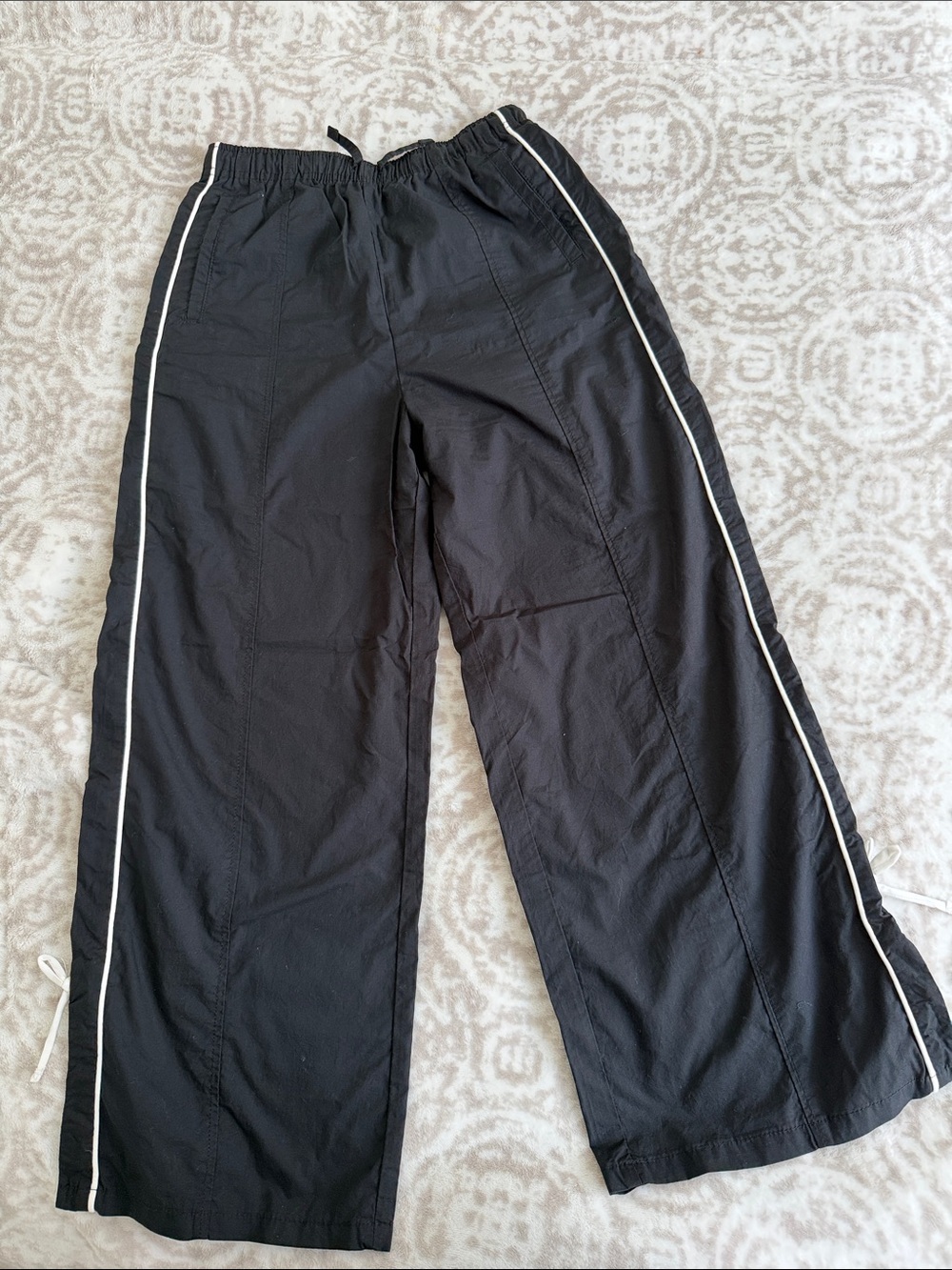 Primark Black Wide-Leg Sweatpants with White Side Piping